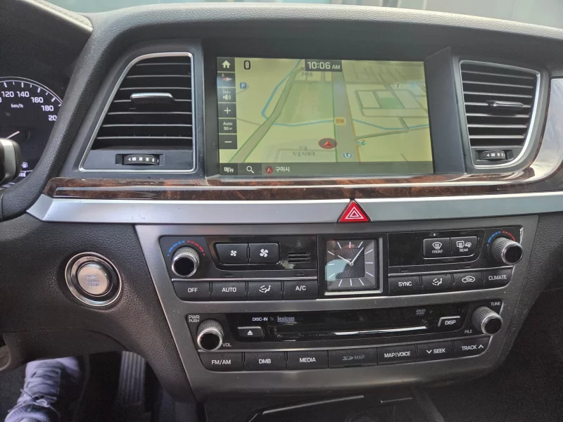 Hyundai Genesis