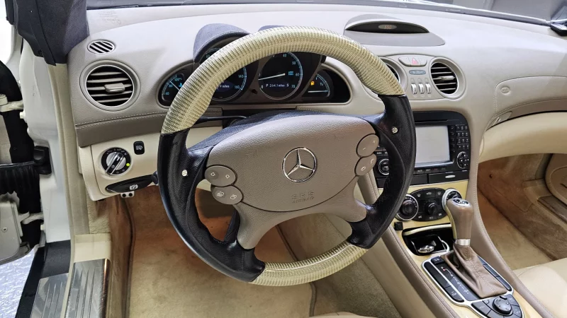 Mercedes-Benz SL-Class