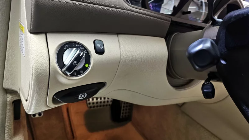 Mercedes-Benz SL-Class