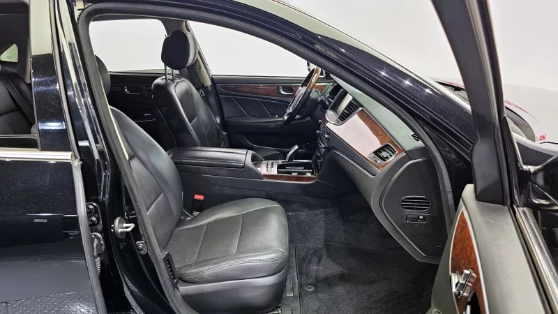 Hyundai Equus