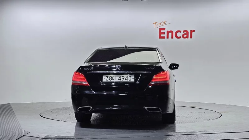 Hyundai Equus