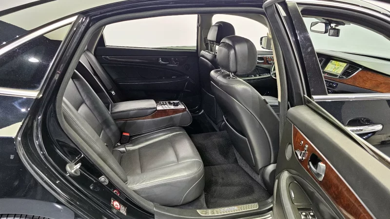 Hyundai Equus