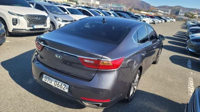 Kia K7
