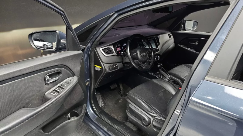 Kia Carens