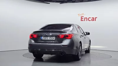 Infiniti Q50