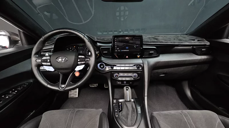 Hyundai Veloster