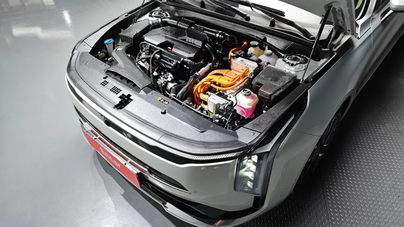 Kia K8