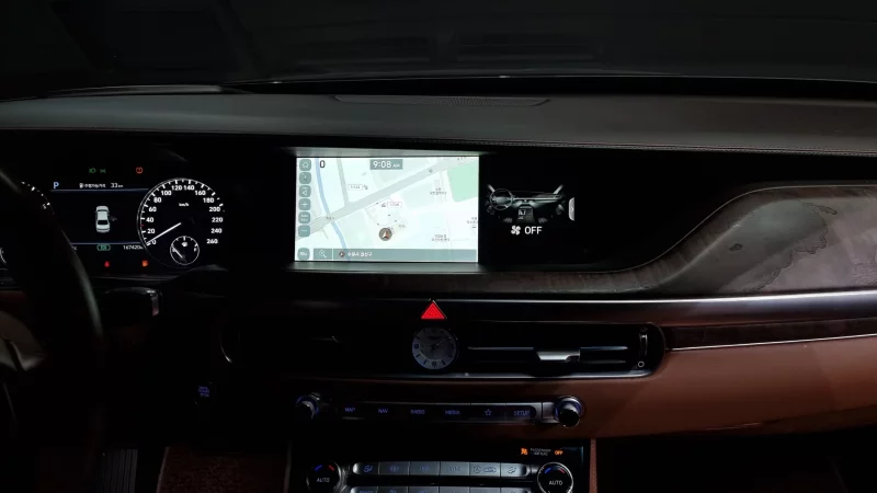 Genesis G90