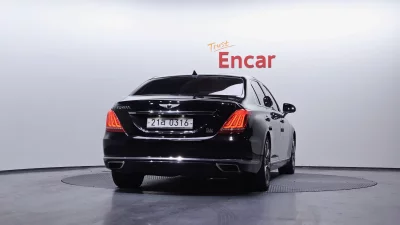 Genesis EQ900