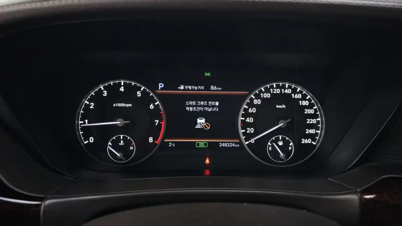 Genesis EQ900