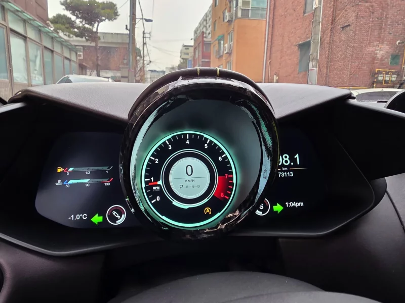 Aston Martin VANTAGE