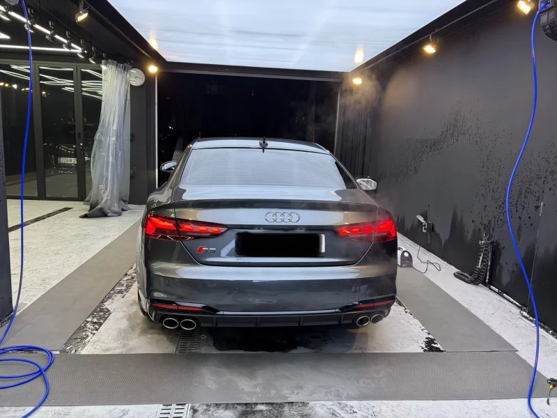 Audi S5