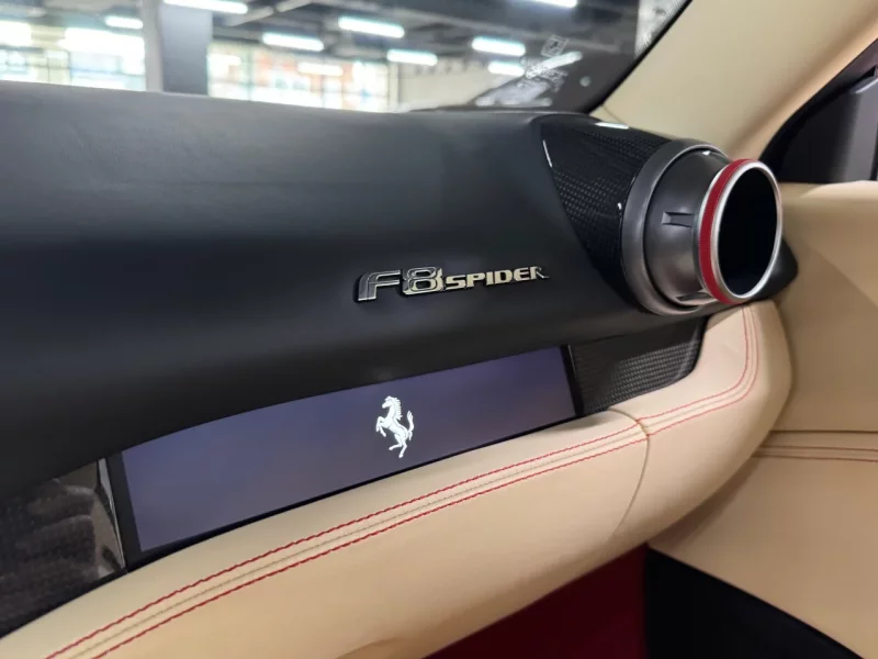 Ferrari F8