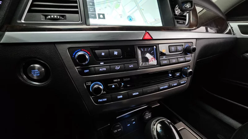 Hyundai Genesis