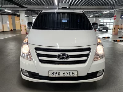 Hyundai Starex