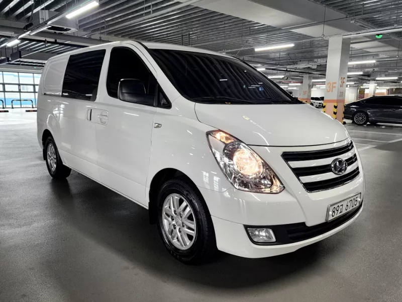 Hyundai Starex