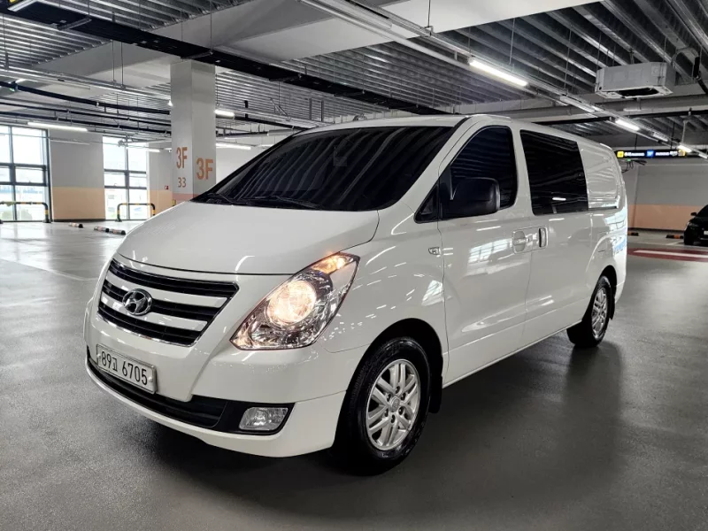 Hyundai Starex