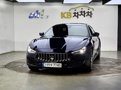 Maserati GHIBLI