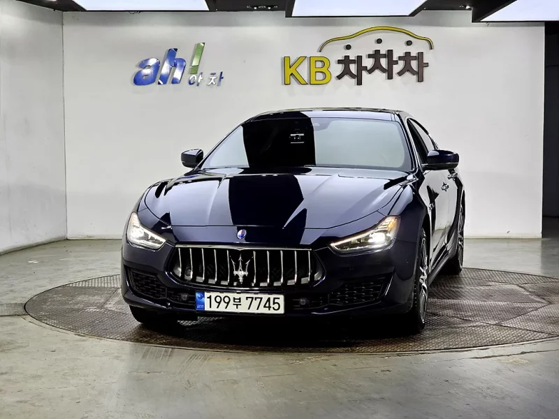 Maserati GHIBLI