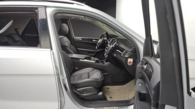 Mercedes-Benz M-class