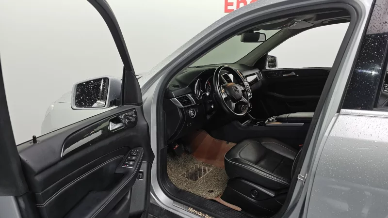 Mercedes-Benz M-class