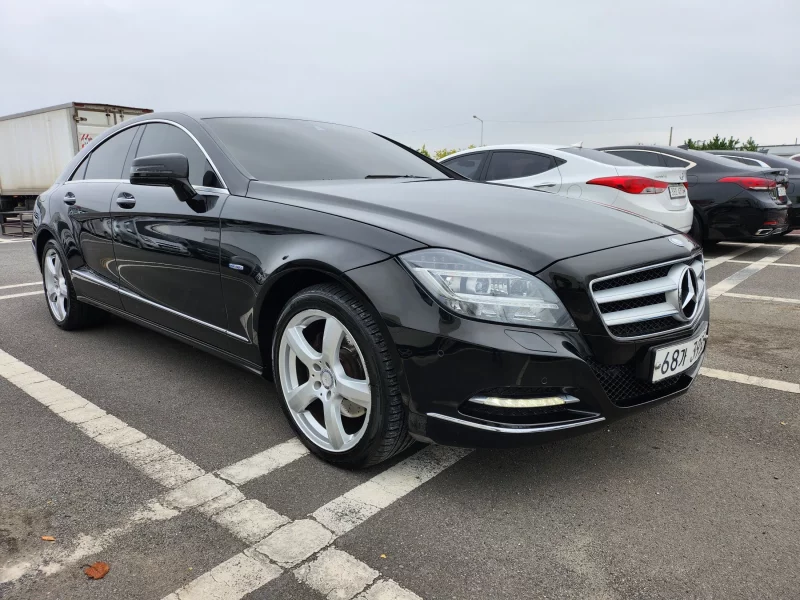 Mercedes-Benz CLS-Class