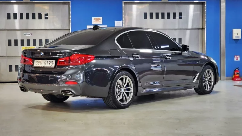 BMW 5-Series