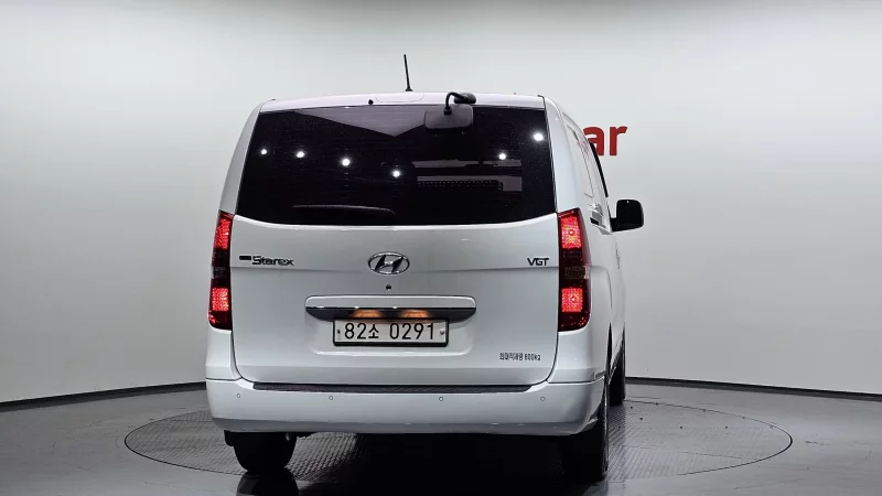 Hyundai Grand Starex