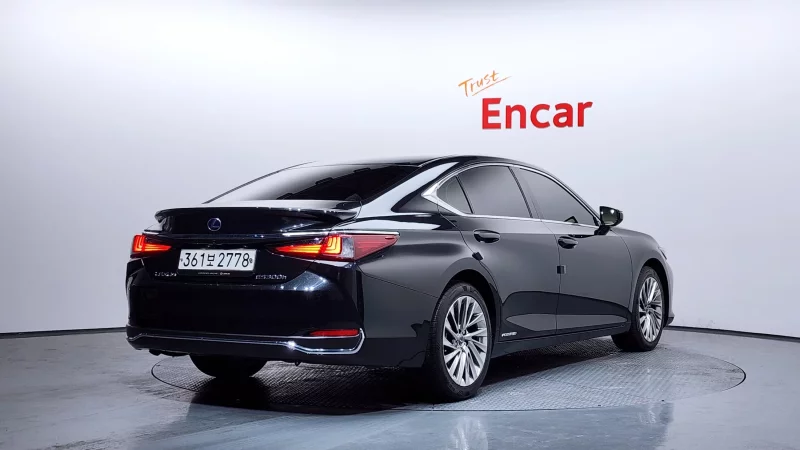 Lexus ES300h
