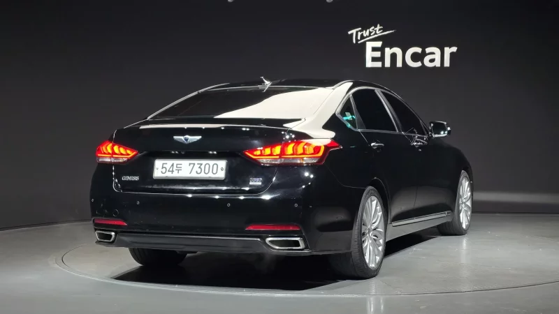 Hyundai Genesis