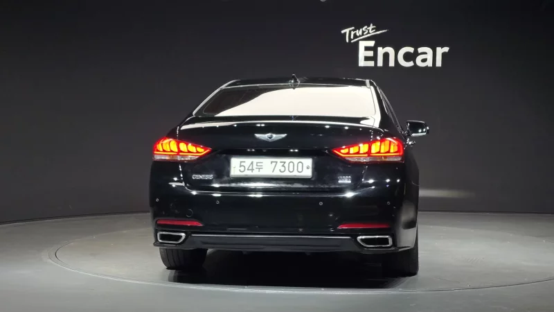 Hyundai Genesis