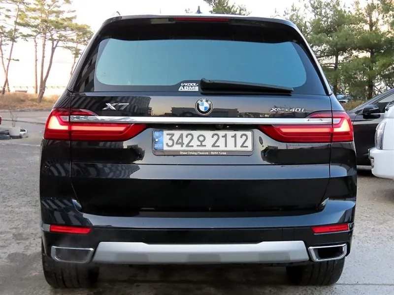 BMW X7