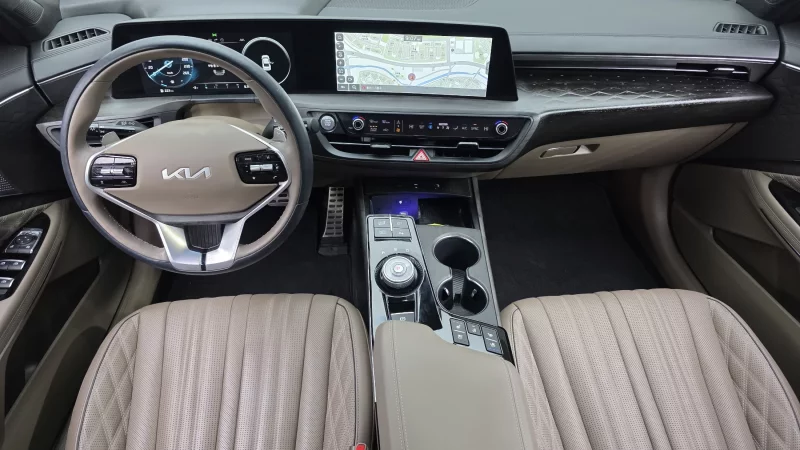 Kia K8
