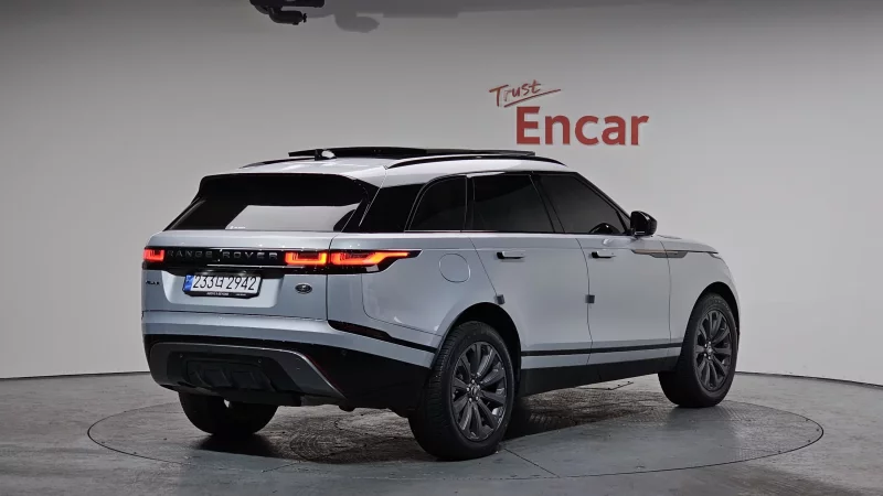 Land Rover RANGE ROVER VELAR