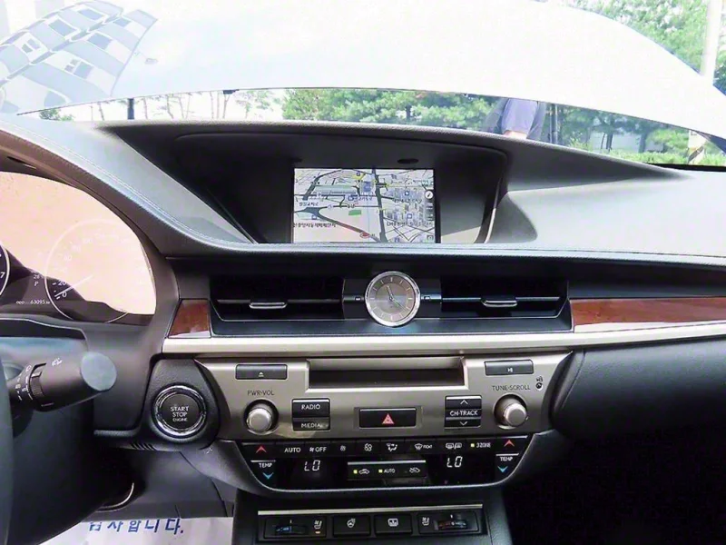 Lexus ES350
