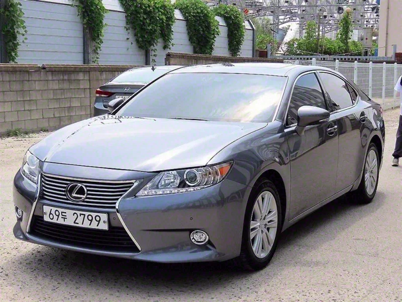 Lexus ES350