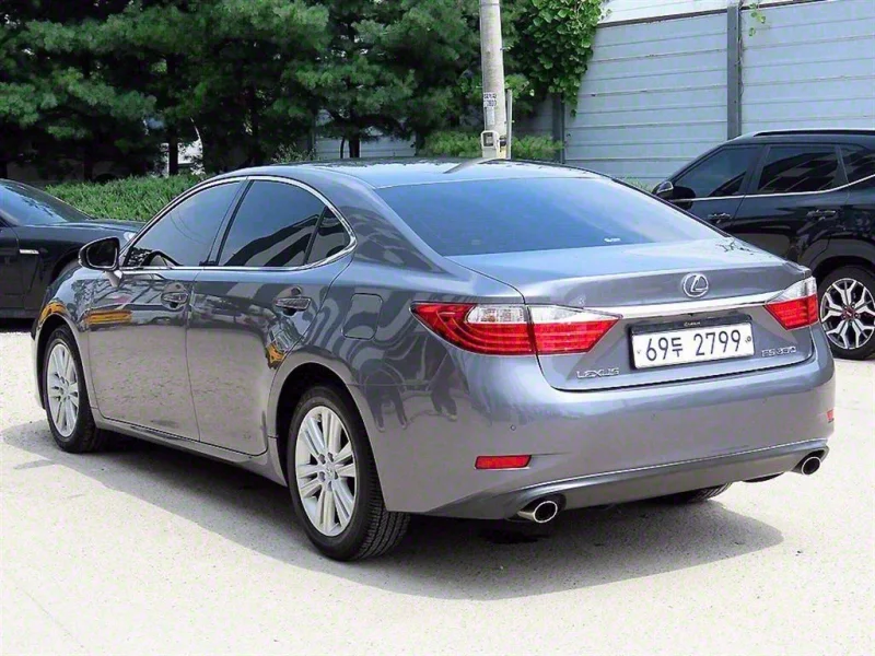 Lexus ES350