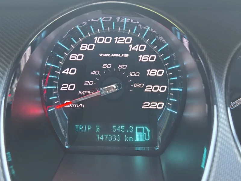 Ford TAURUS