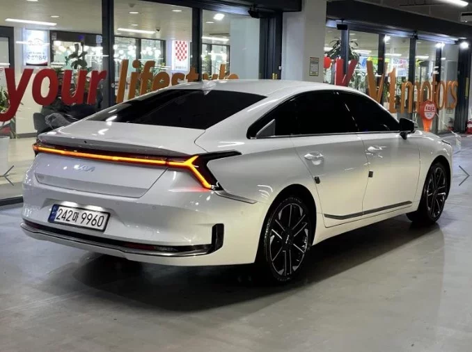 Kia K8