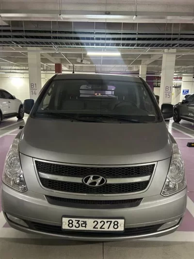 Hyundai Starex