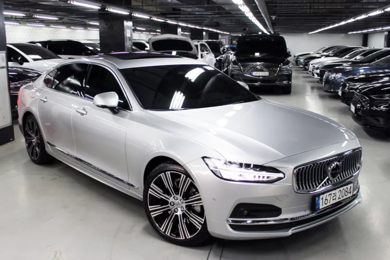 Volvo S90