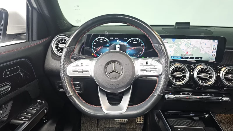 Mercedes-Benz GLB-Class