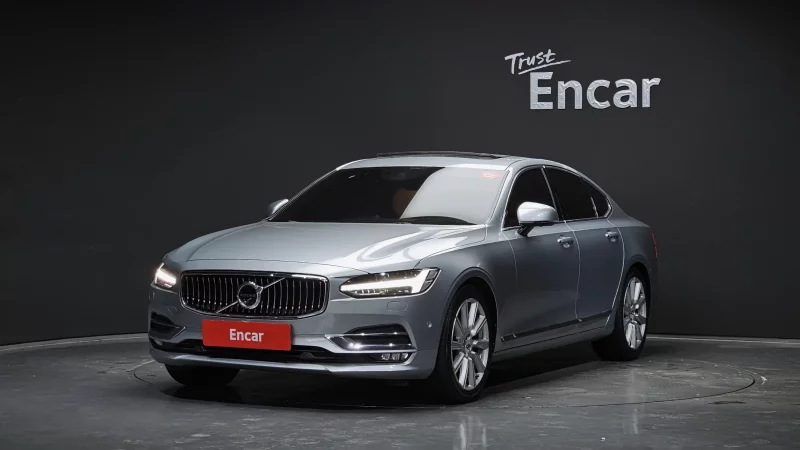 Volvo S90