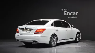 Hyundai Equus
