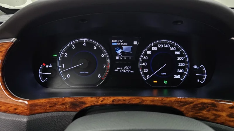 Hyundai Equus
