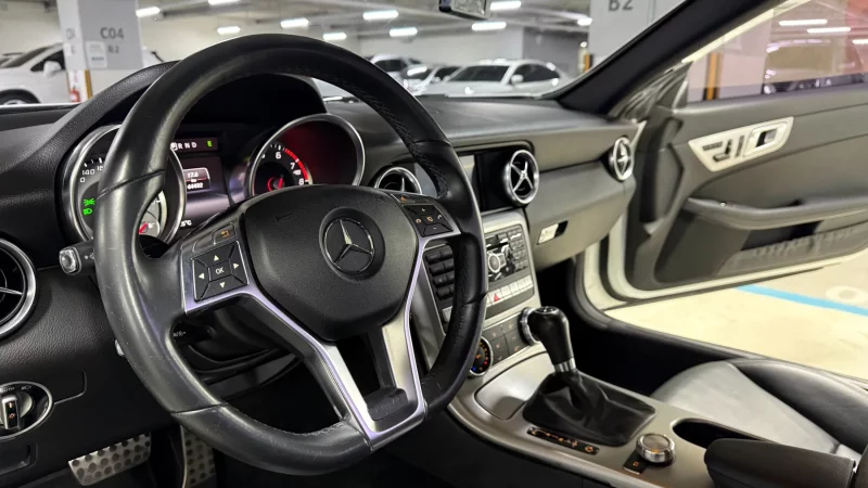 Mercedes-Benz SLK-Class