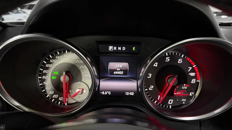 Mercedes-Benz SLK-Class