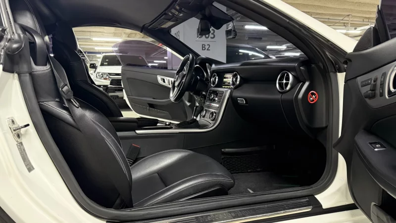 Mercedes-Benz SLK-Class