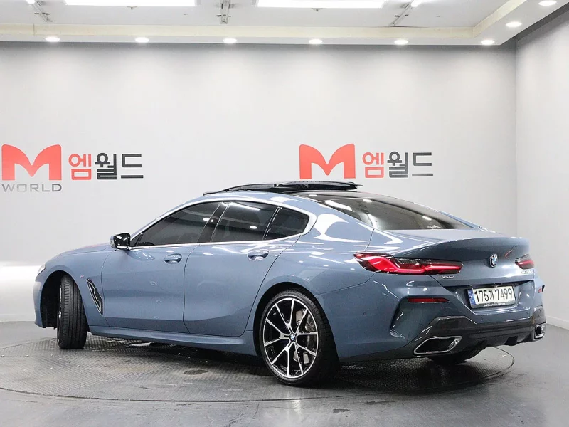 BMW 8-Series