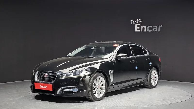 Jaguar XF